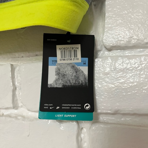 Women’s nike Drifit lightweight support bra brand new with tags size medium - Picture 4 of 5